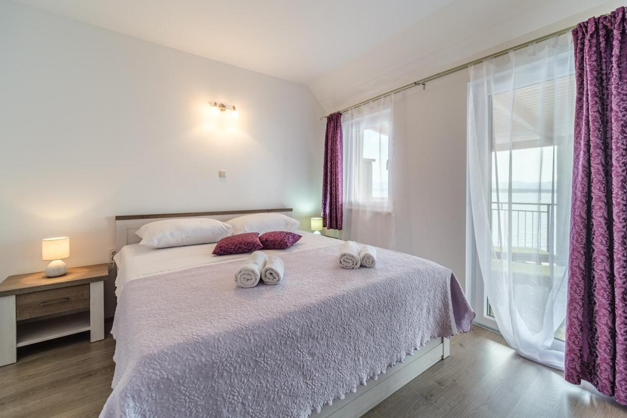 Rooms Plaza Divuje Murvica  Luaran gambar